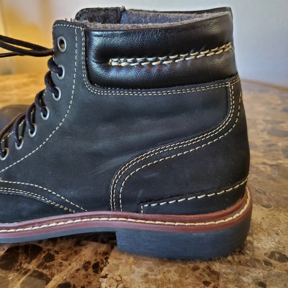 Cole Haan Bryce Leather Lace Up Boot Black Sz 8.5M (runs big?) Preppy Chukka men